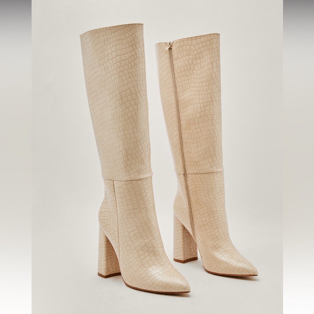 Beige Boots